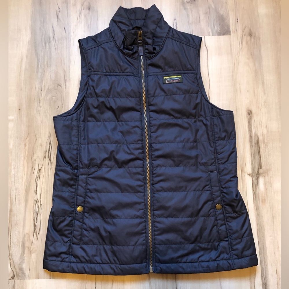 L.L.Bean Navy Quilted Sleeveless Vest Style 511455